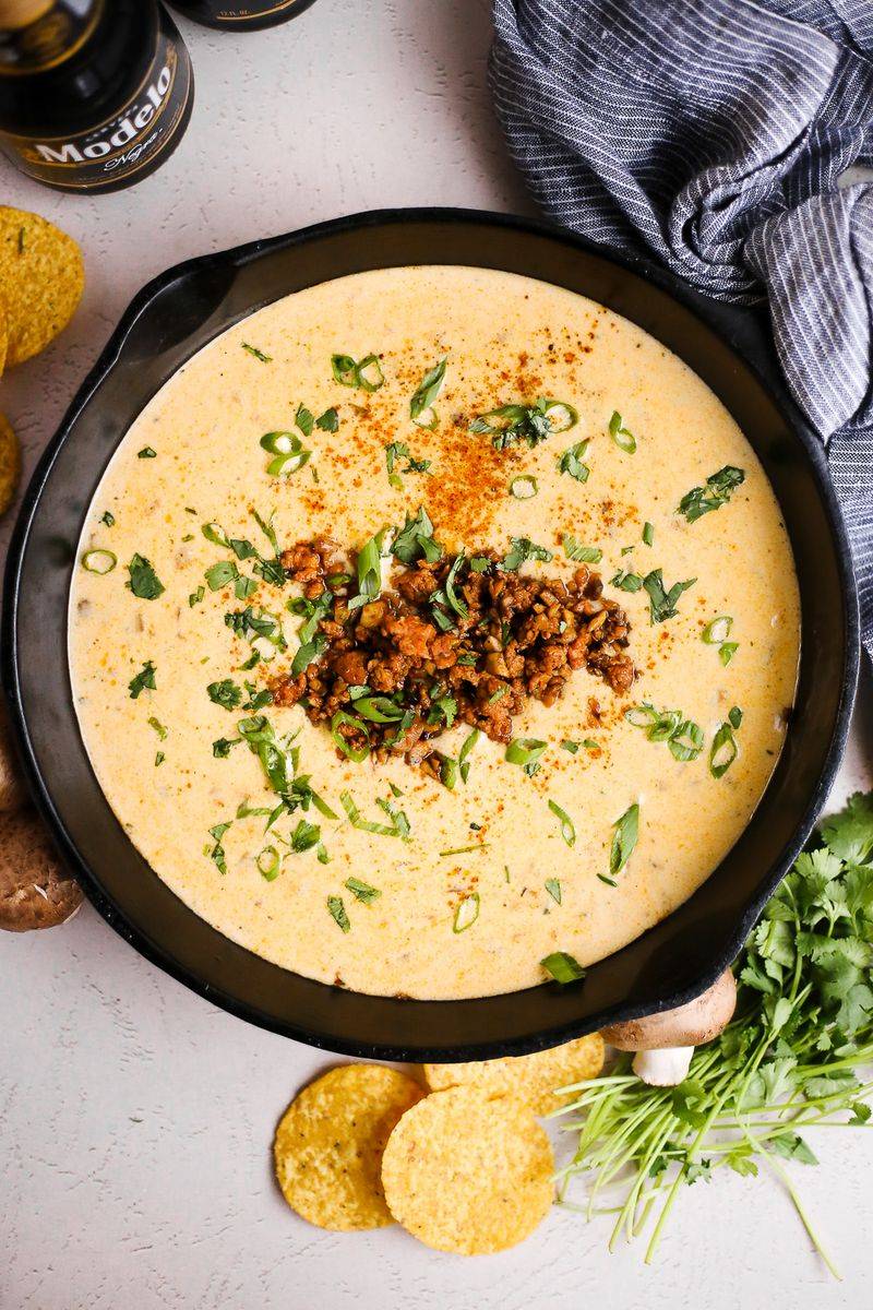 Queso (Simple Cheese Dip)