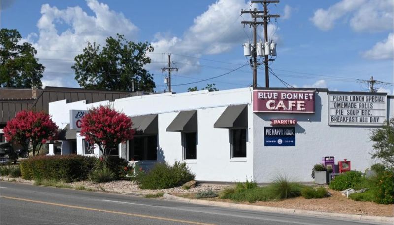 Blue Bonnet Cafe (Marble Falls)