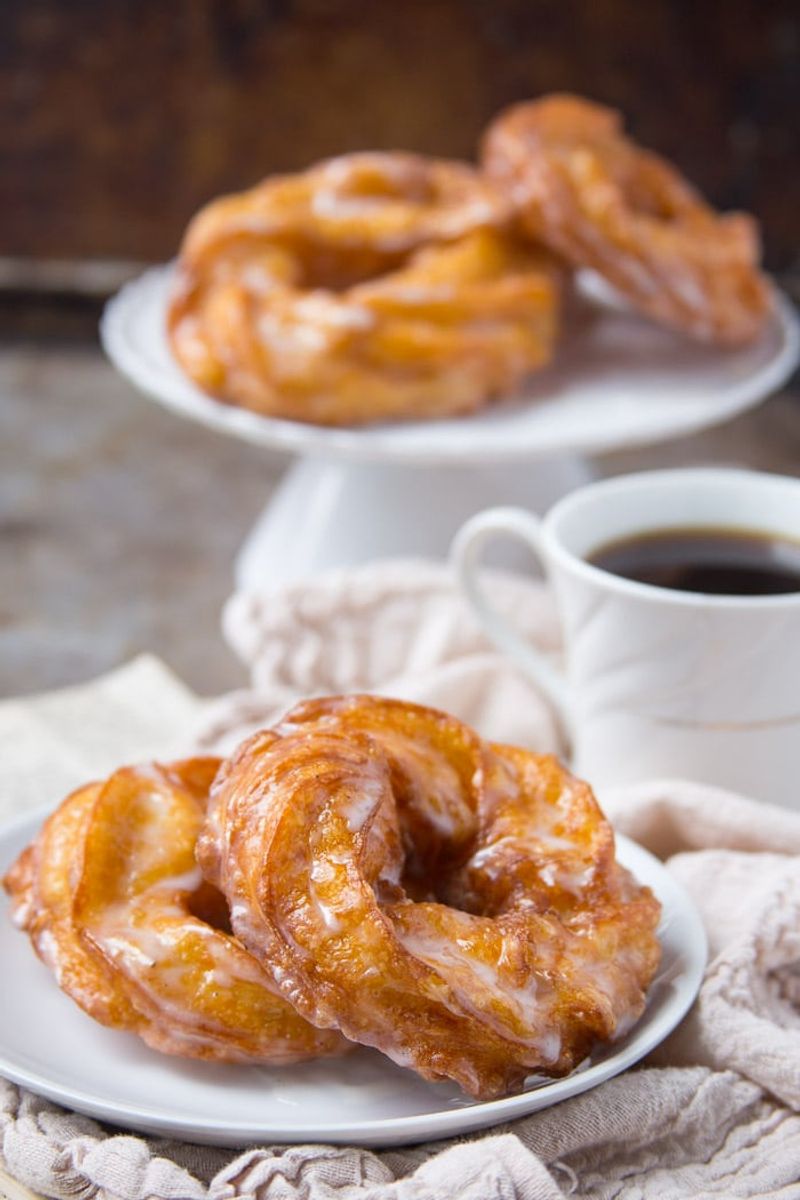 Cruller
