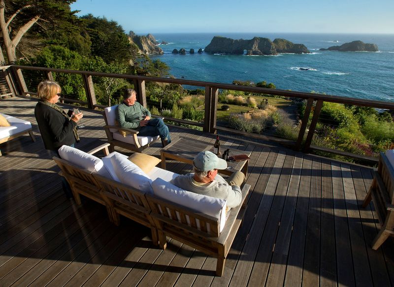 California Bonus — Blue Bay Chowder House, Mendocino