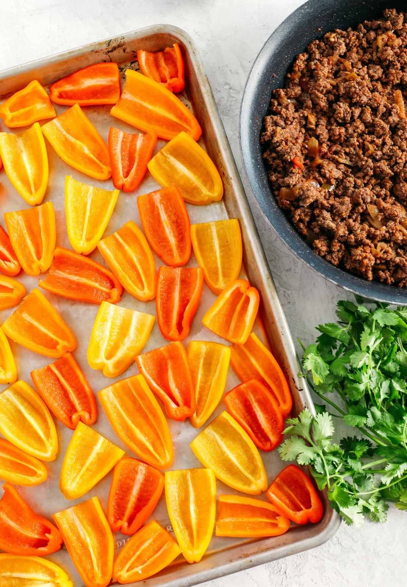 Bell Pepper Slices With Guacamole