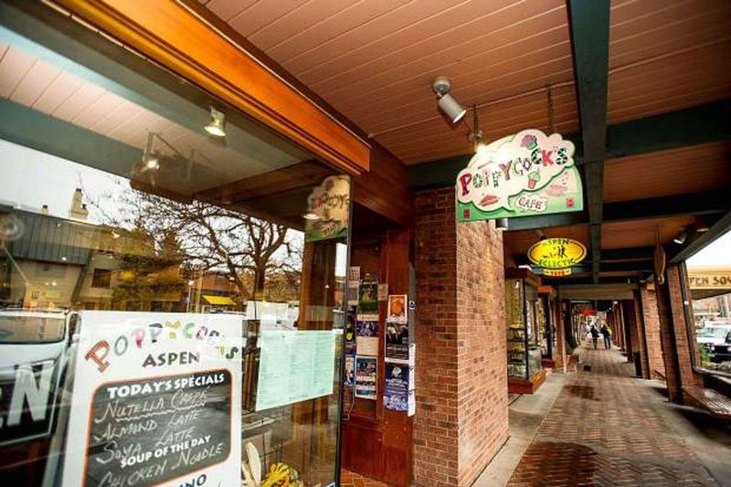Poppycock's Cafe