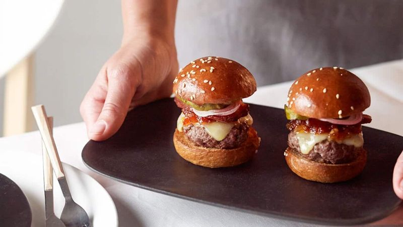 “Wagyu” sliders that don’t specify anything