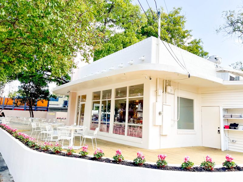 Little Em’s Oyster Bar