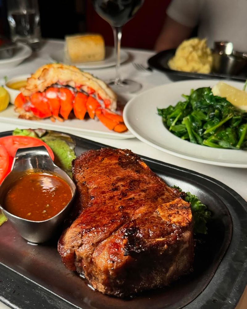 Oregon — Ringside Steakhouse, Portland