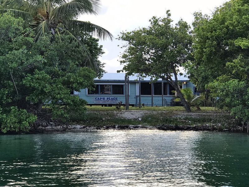 Cap's Place, Lighthouse Point