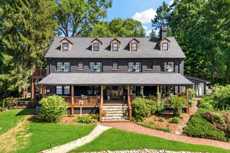 Hemlock Vista Espresso