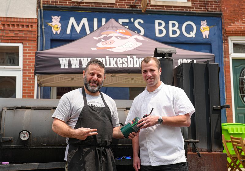 Mike's BBQ, South Philly