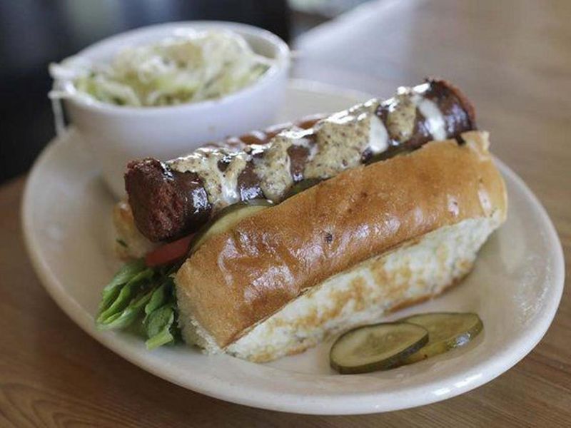 The Hot Sausage Po’ Boy