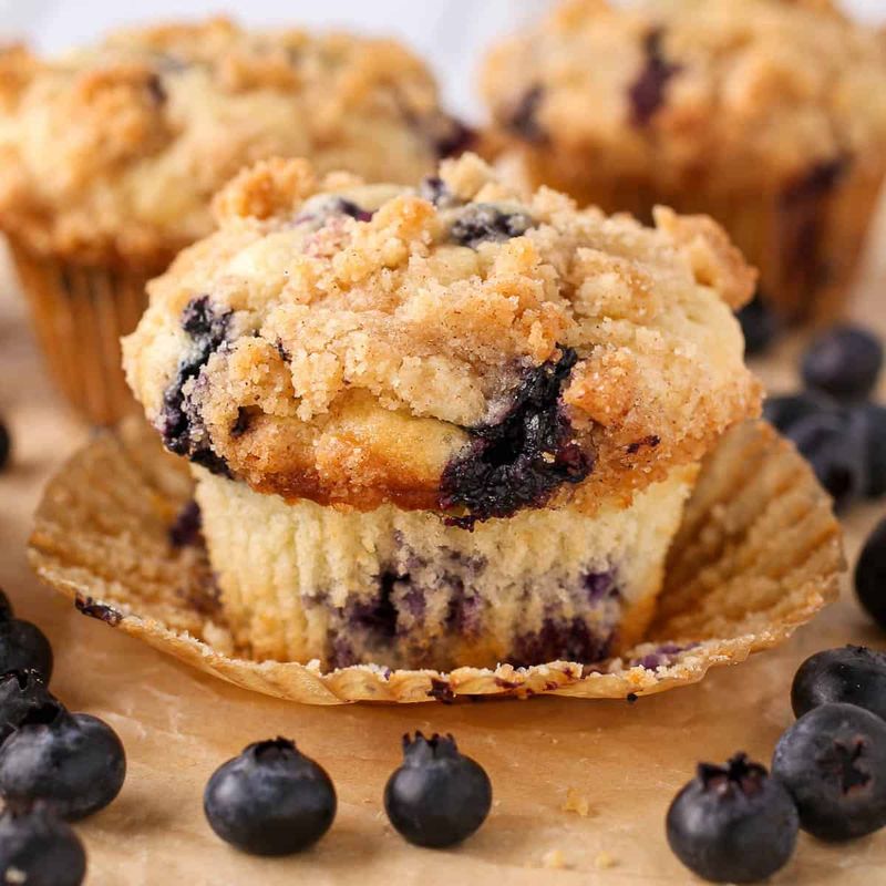 Crumble-Topped Muffins