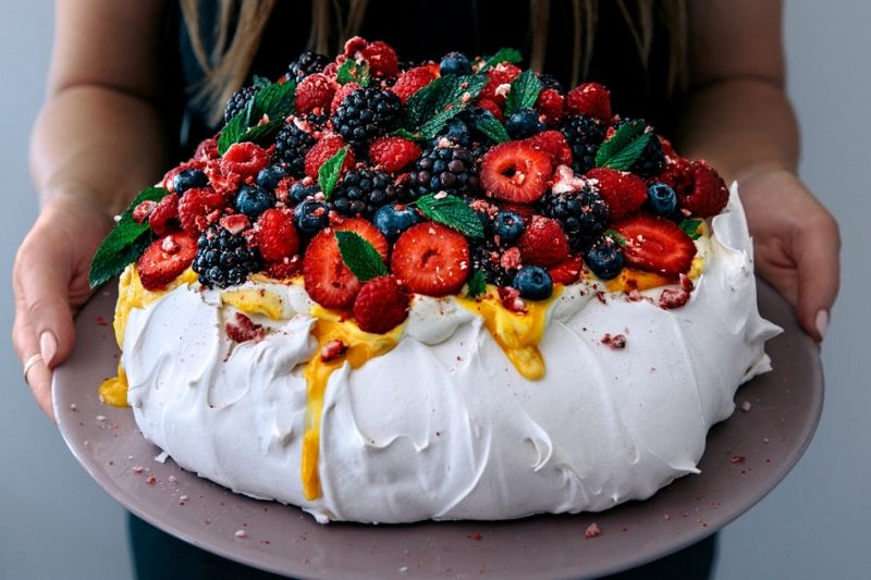 Berry Pavlova