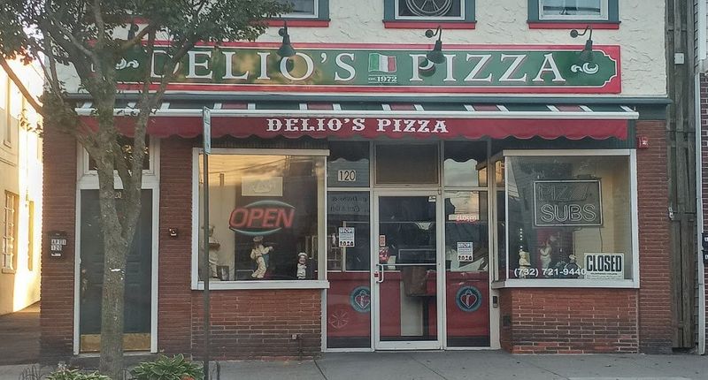 Delio's Pizza (South Amboy)