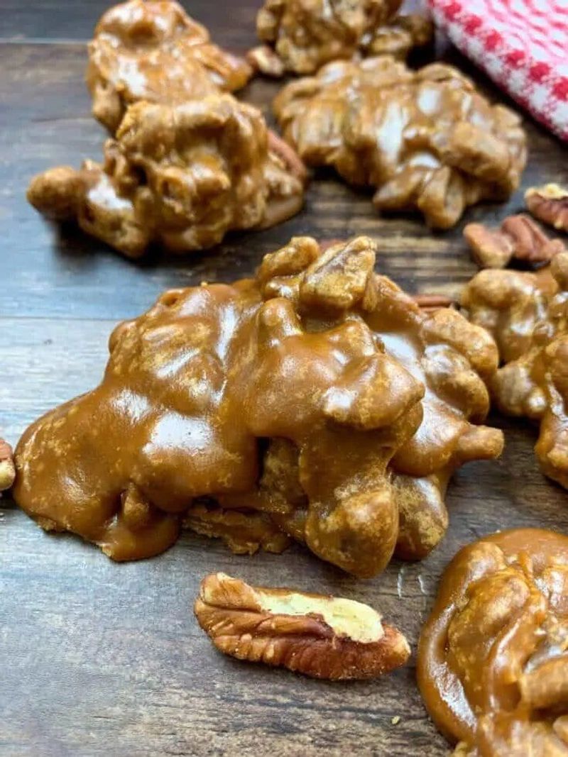 Praline Pecan Clusters