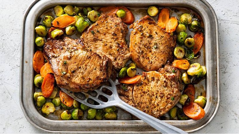 Sheet-Pan Pork Chops With Roasted Veggies