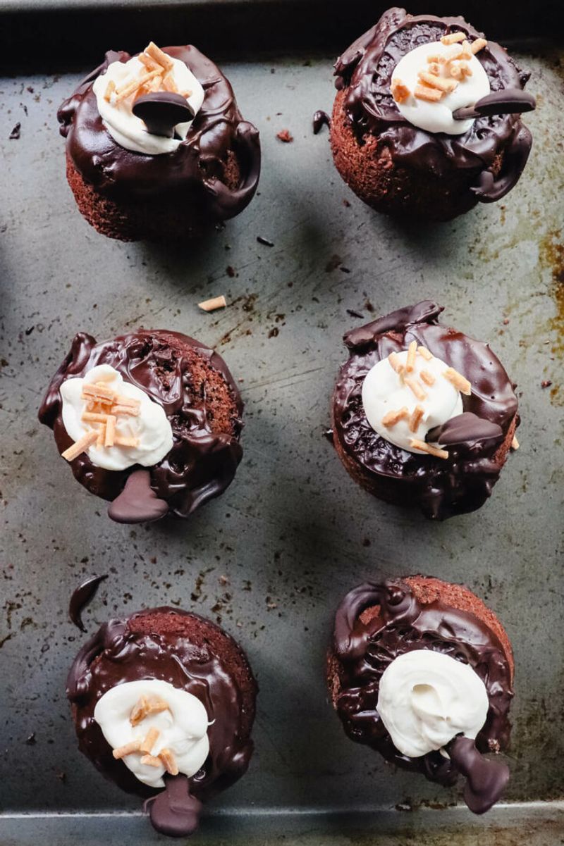 Cauldron Cakes (Mini Chocolate Lava Cupcakes)