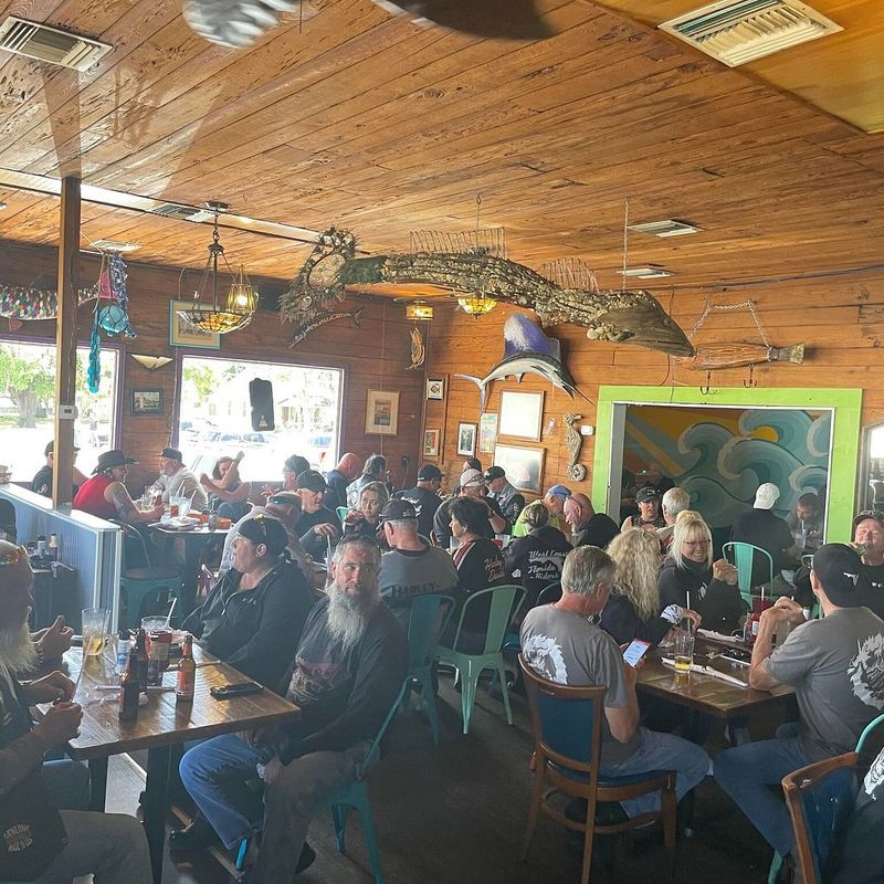 Crazy Fish Bar & Grill, Lake Wales