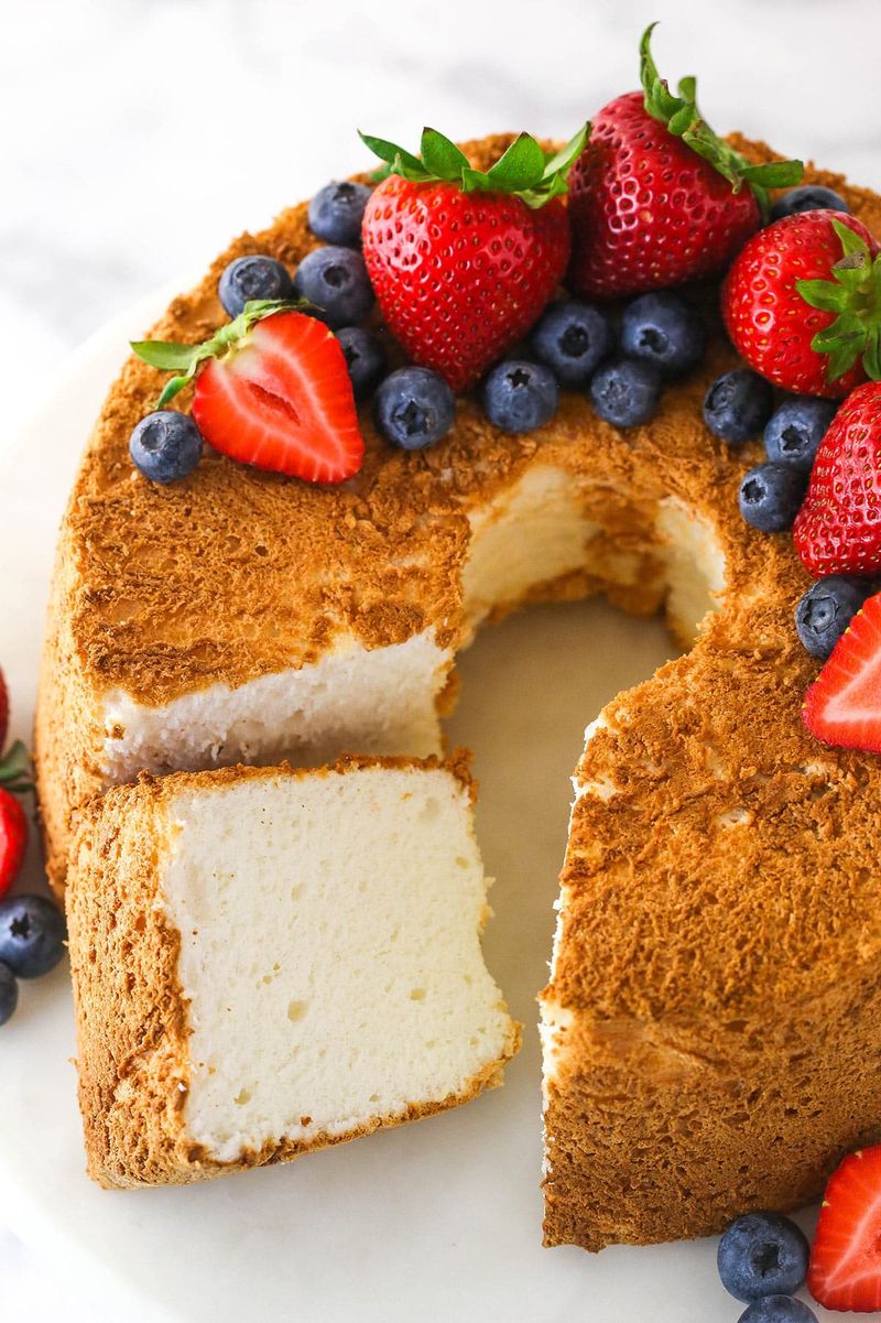 Angel Food Cake with Berries