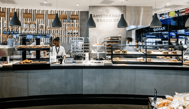 Amsterdam Schiphol (AMS)