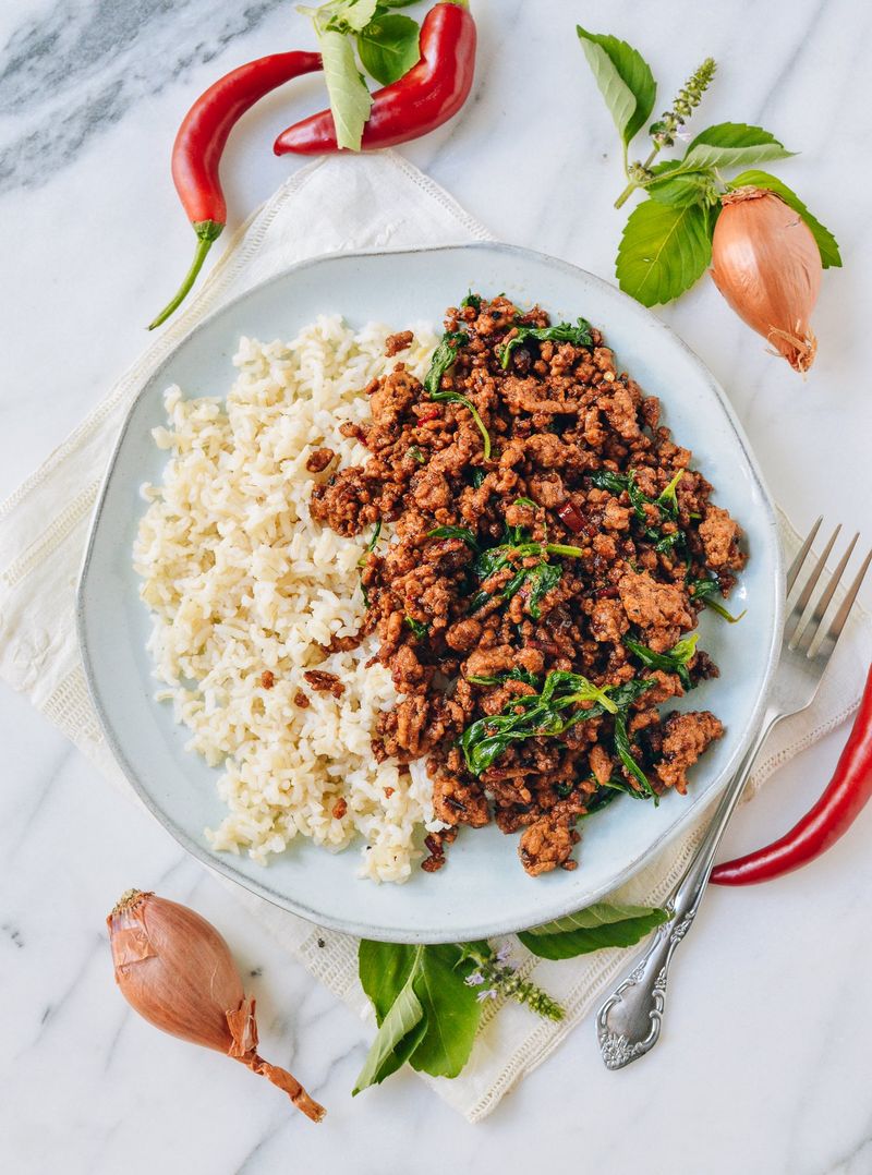 Pad Krapow (Quick Ground Meat Version)