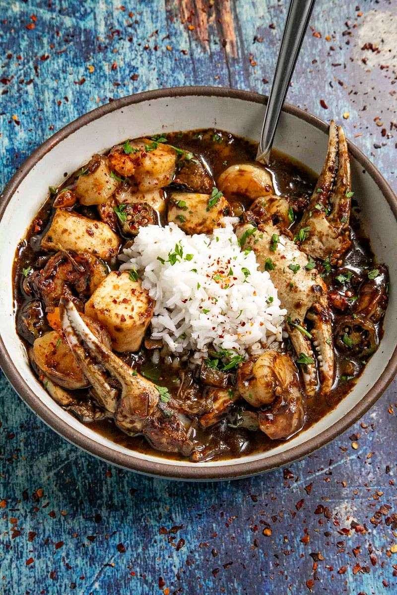 Seafood gumbo with filé