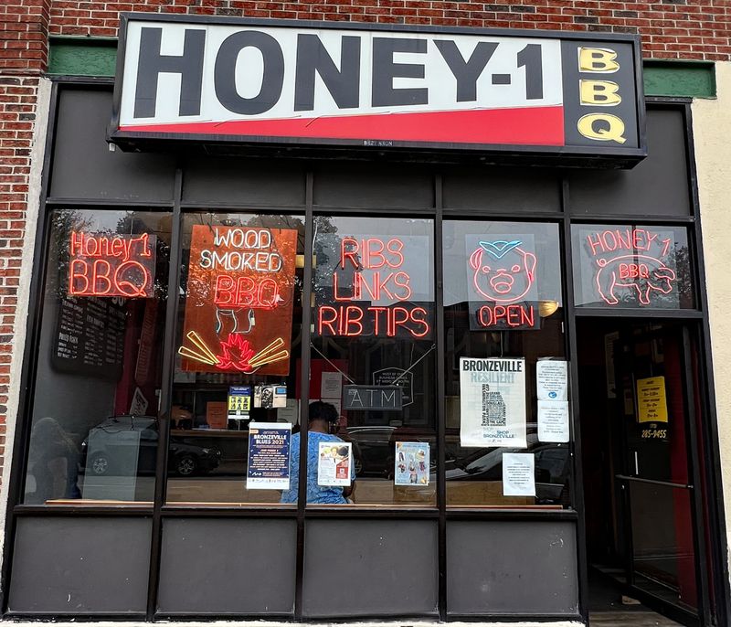 Honey 1 BBQ: Aquarium Smoker Perfection