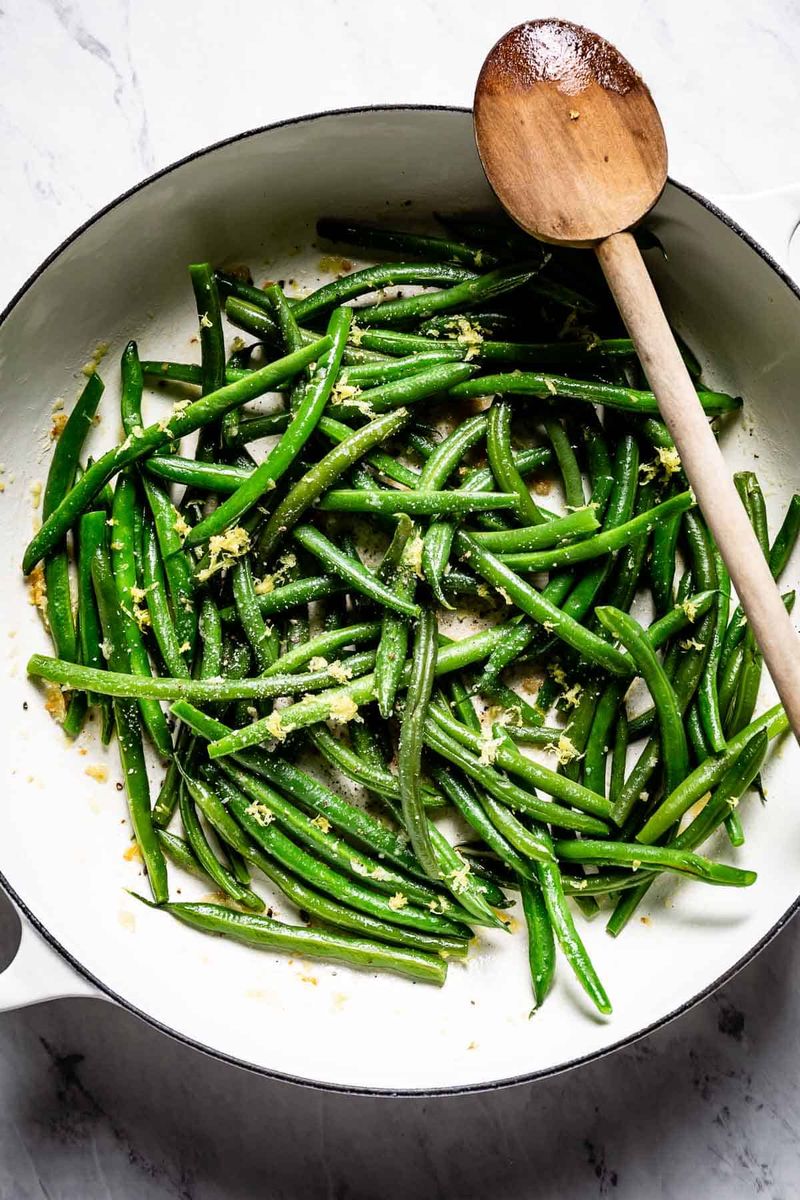 One-Pan Garlic Butter Green Beans