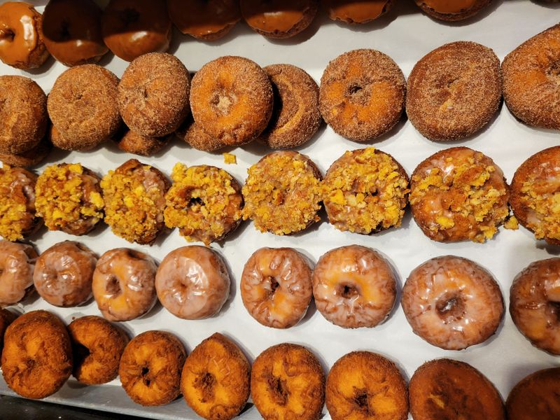 Just Fine Donuts