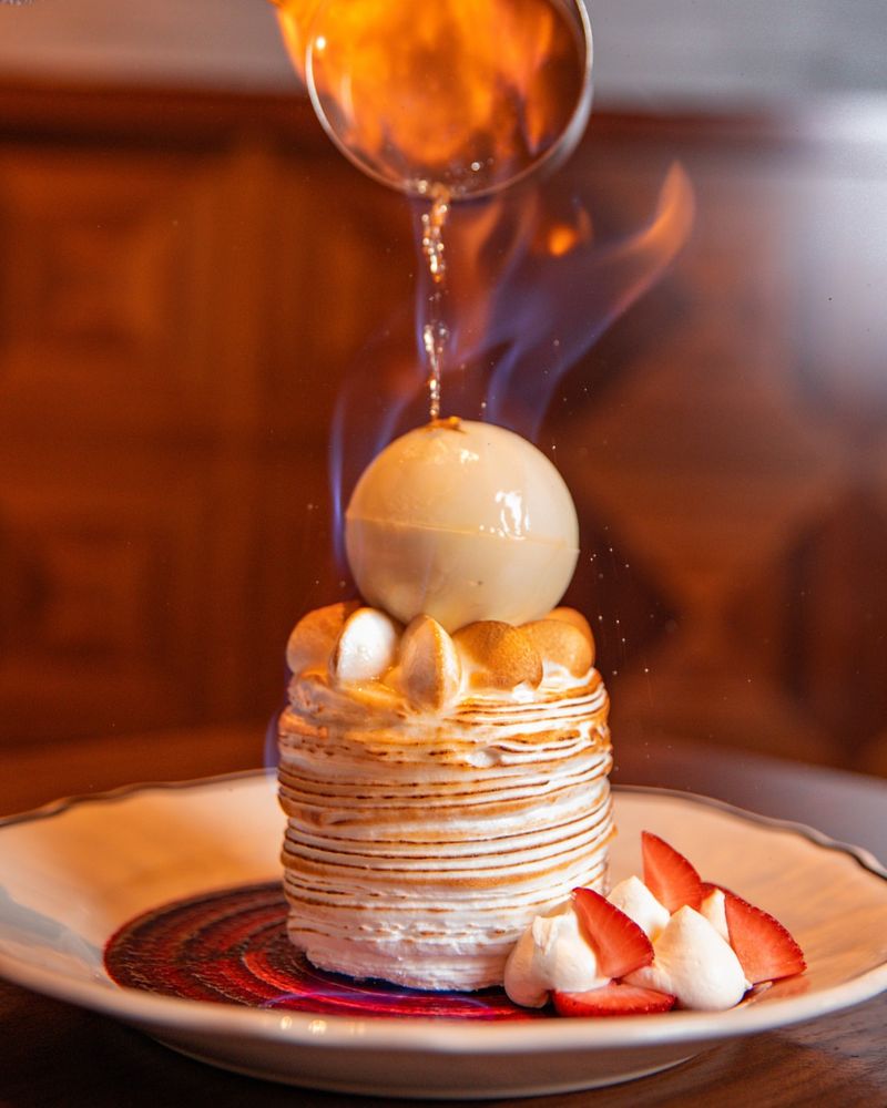 Baked Alaska Sundae (Alaska)