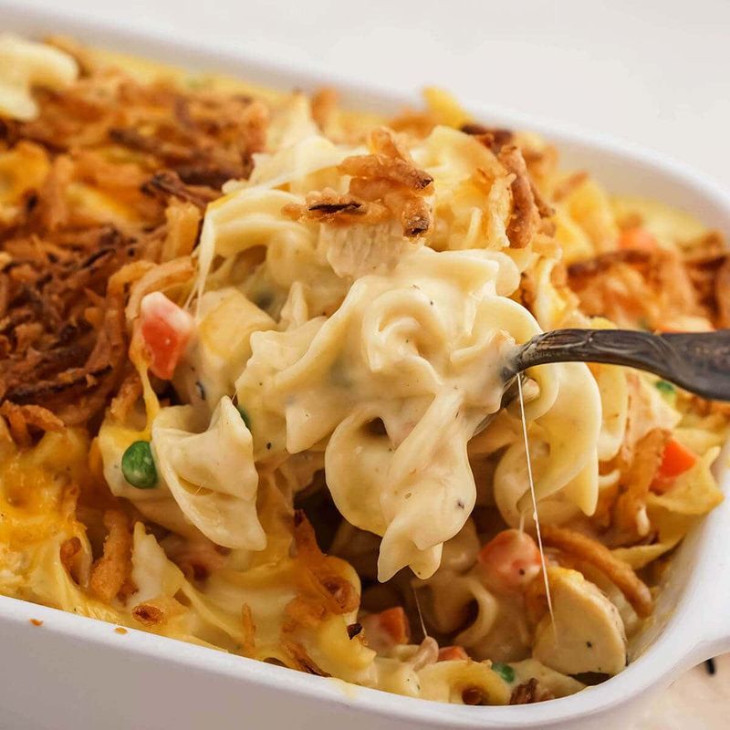 Cheesy Chicken and Noodle Casserole