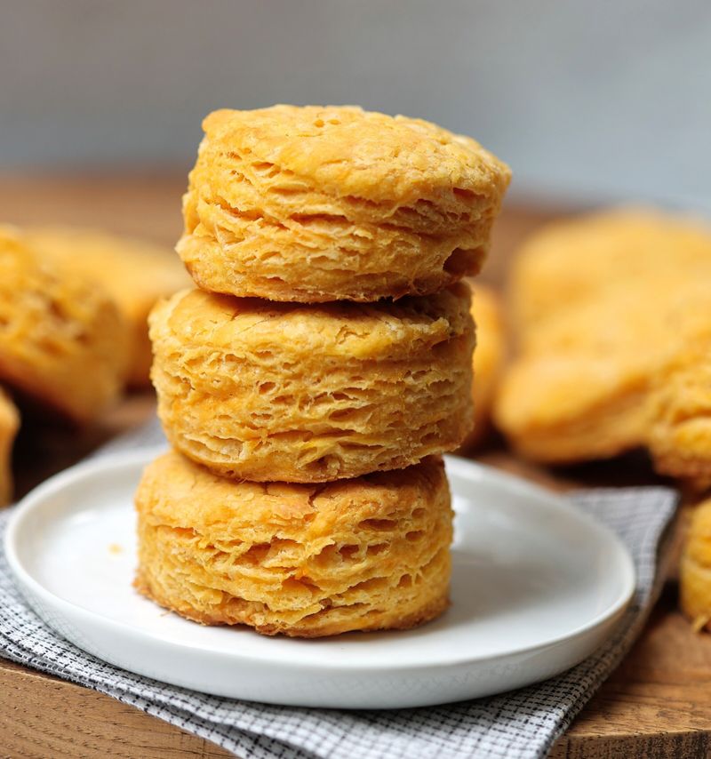 Sweet potato biscuits with minimal fat
