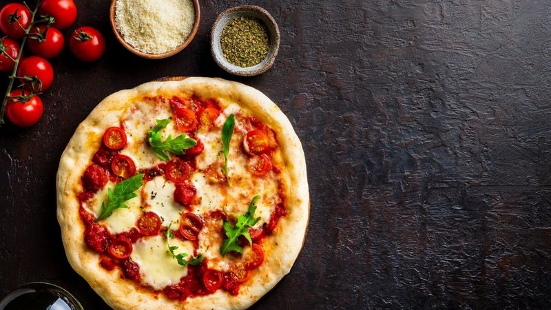 Margherita pizza became famous for its simplicity