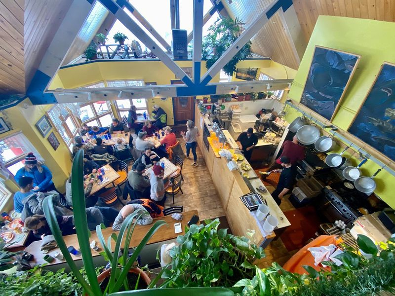 Sharky's Eatery