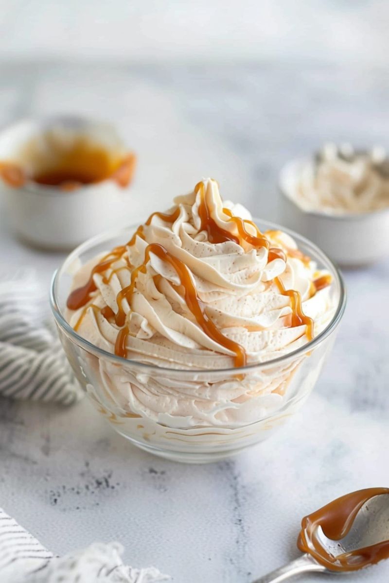 Caramel Chantilly with Berries