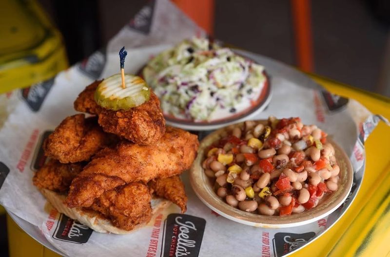 Joella's Hot Chicken (Kentucky)