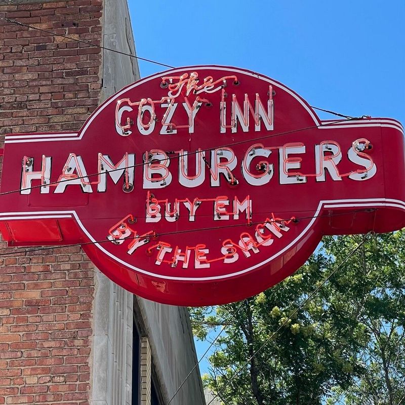 Kansas — The Cozy Inn (Salina)