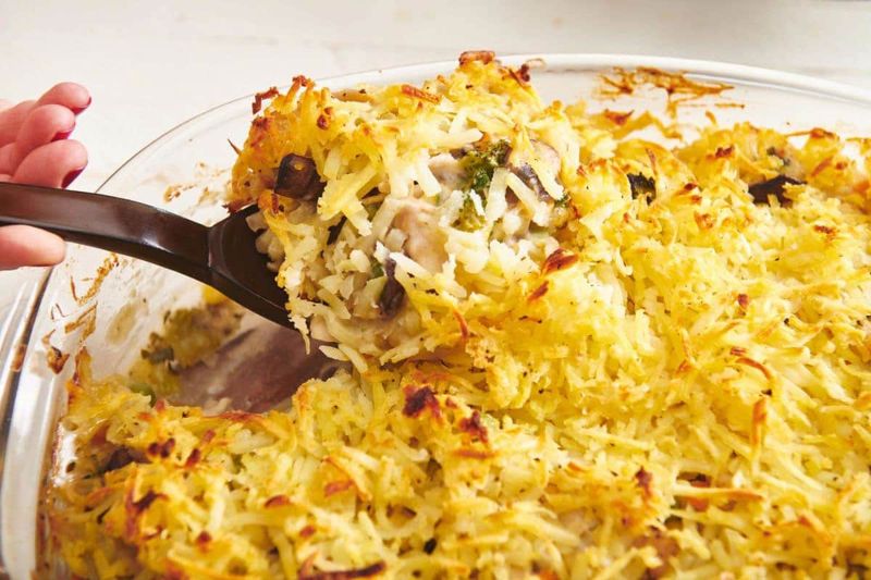 Creamy Chicken Pot Pie Hash Brown Bake