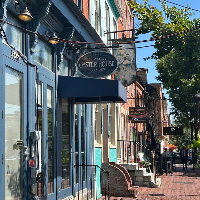Thames Street Oyster House (Maryland)