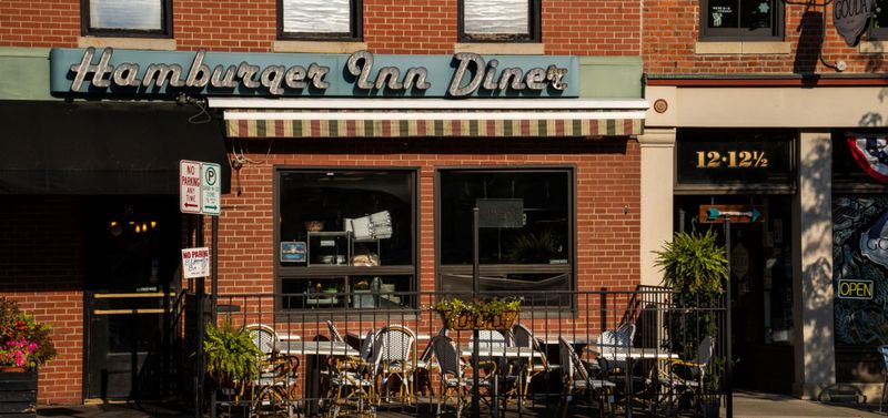 Ohio: Hamburger Inn Diner (Delaware)