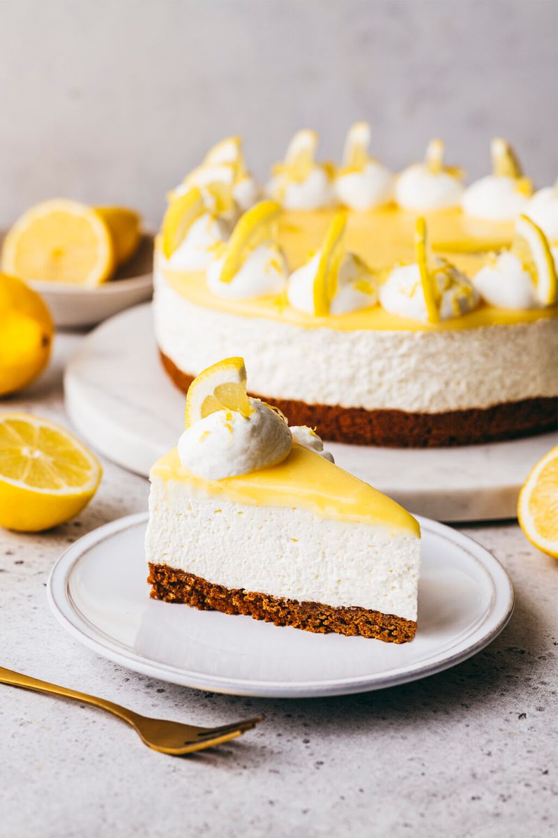 Lemon cheesecake