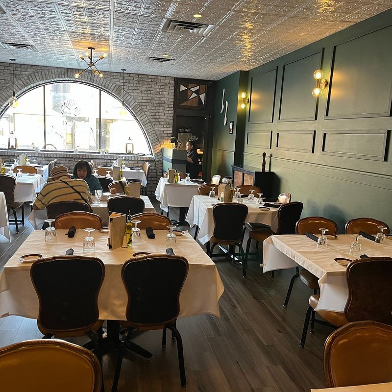 Avvio Italian Kitchen