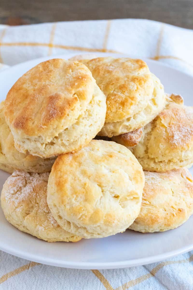 Canned Biscuits Passed Off As “Homemade”