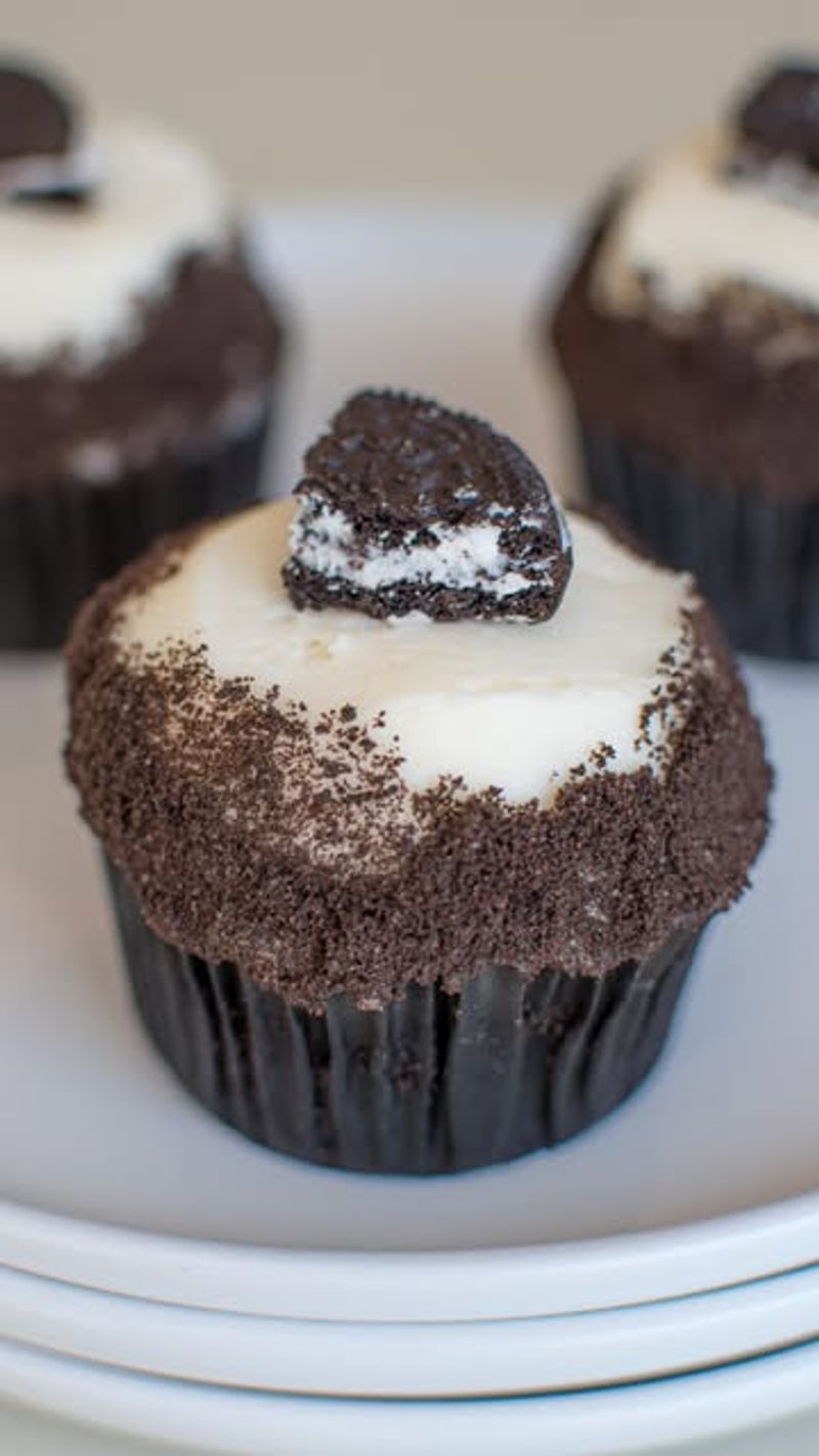 Cookie crumbs around the edge