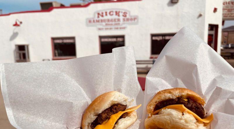 South Dakota — Nick’s Hamburgers (Brookings)