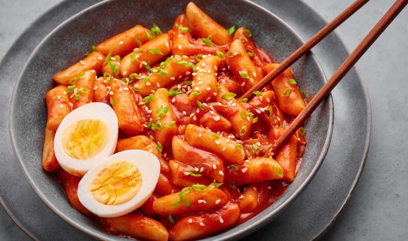 Tteokbokki (Spicy Rice Cakes)
