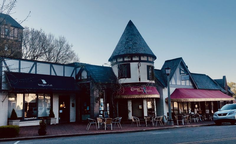 Continental Bakery / Chez Lulu (Birmingham/Mountain Brook)