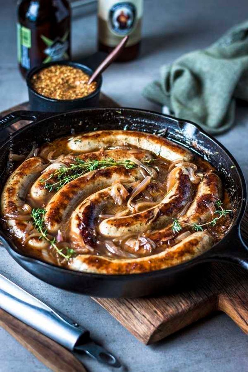 Bratwurst mit Sauerkraut