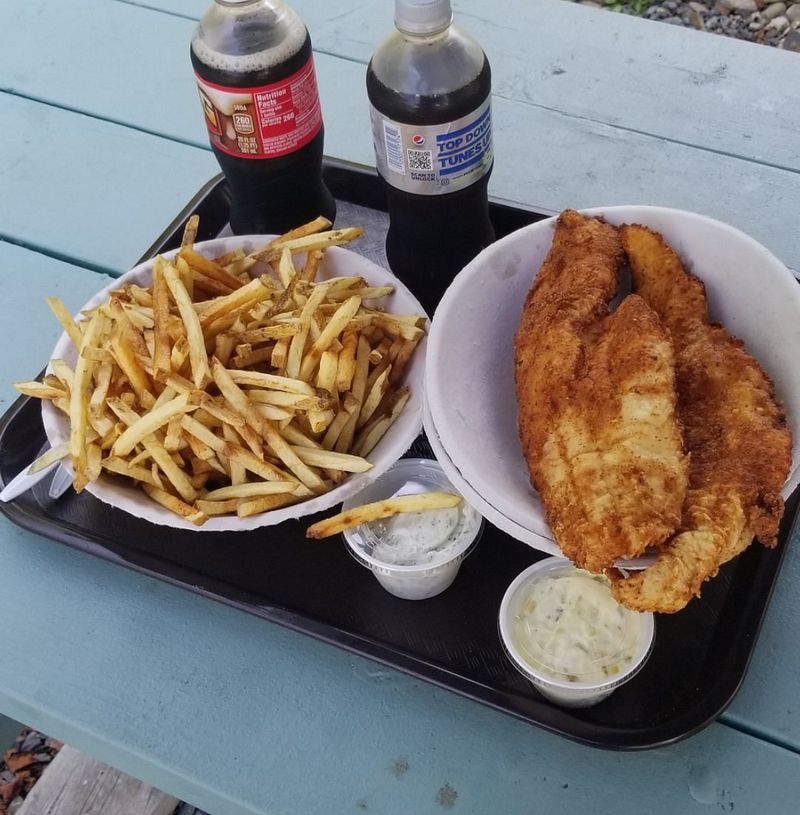 Bet's Fish Fry (Maine)