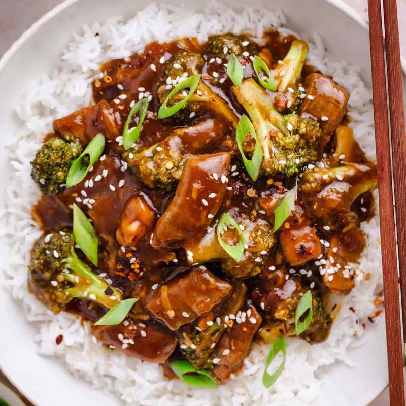 Stir-Fry Beef And Broccoli With The Cornstarch Trick