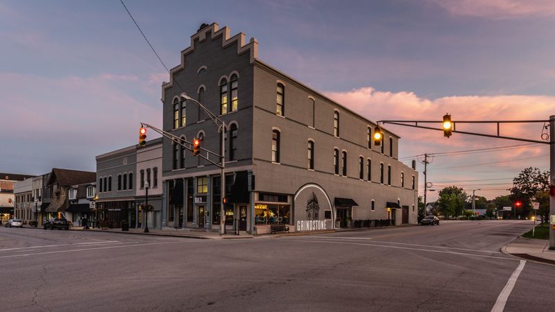 Grindstone Public House (Noblesville)