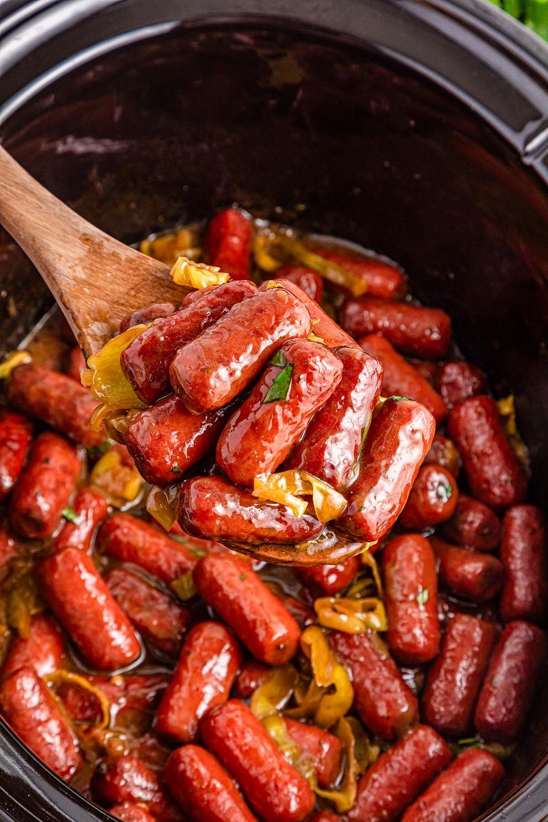 Cocktail Wieners in Grape Jelly Sauce